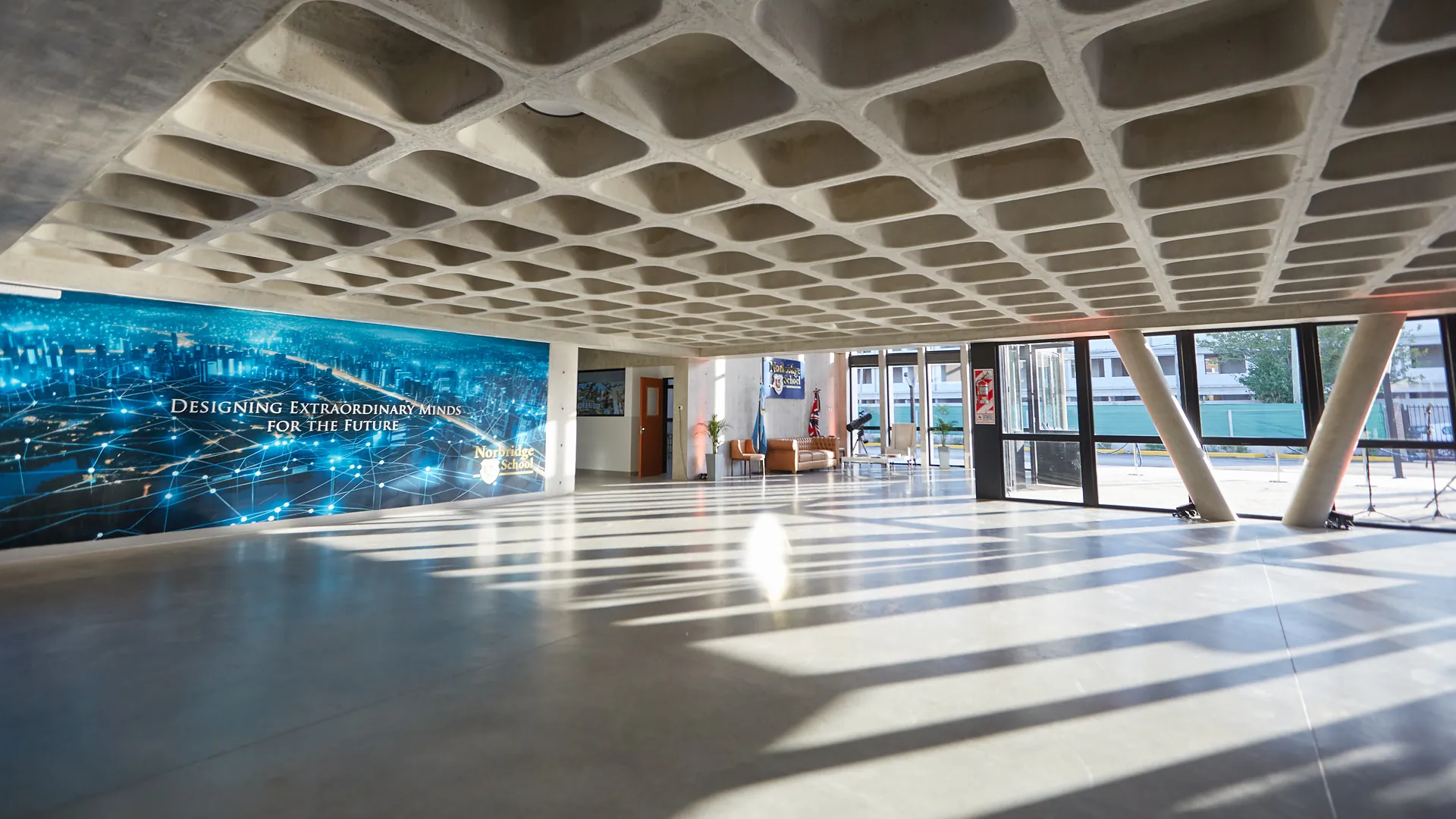 Hall de la Sede Pilar de Norbridge